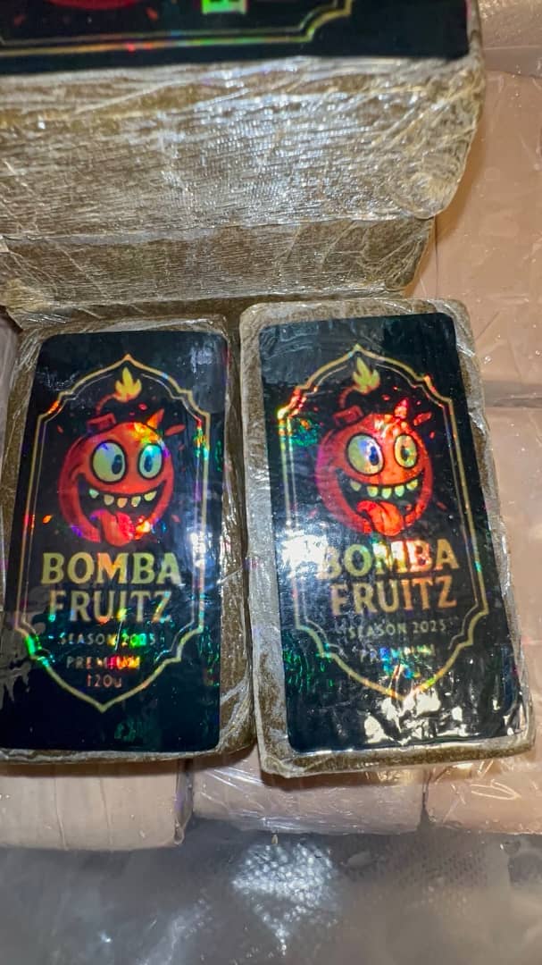 BOMBA FRUITZ